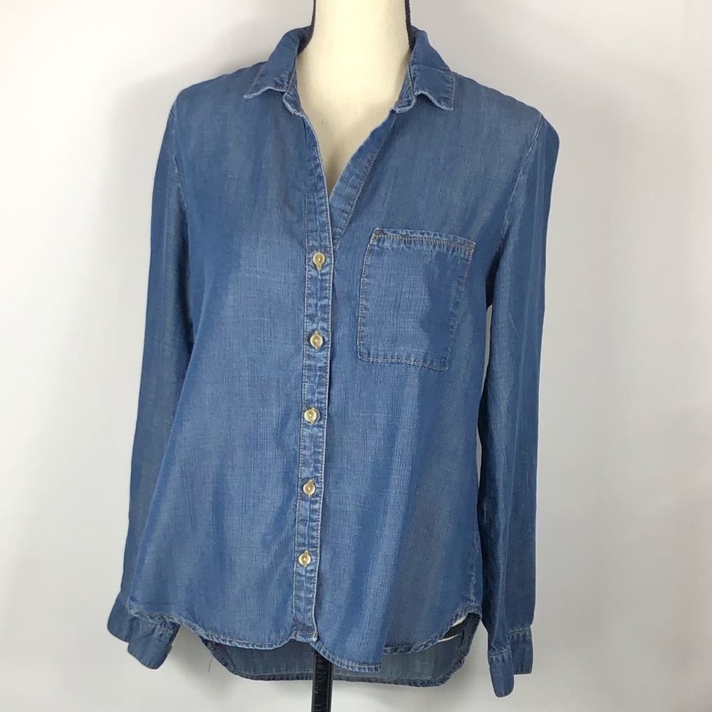 Anthro | Cloth & Stone Chambray Shirt